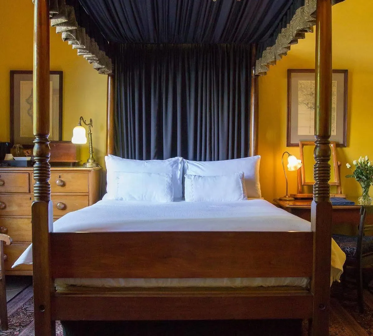 Dutch Manor Antique Hotel Cape Town 4*,